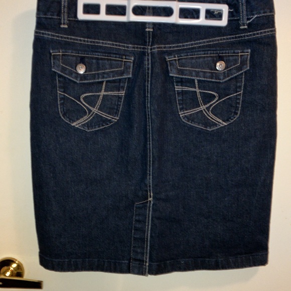 Tommy Hilfiger Jean Skirt  12 - Picture 3 of 10